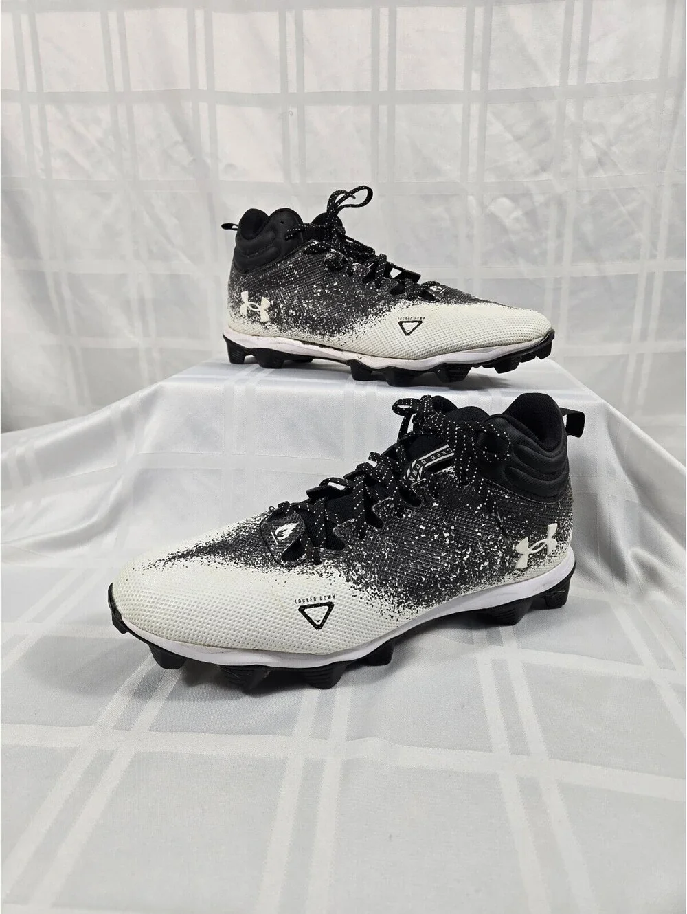 Under Armour Spotlight Franchise RM 2.0 Football Cleats S 13
